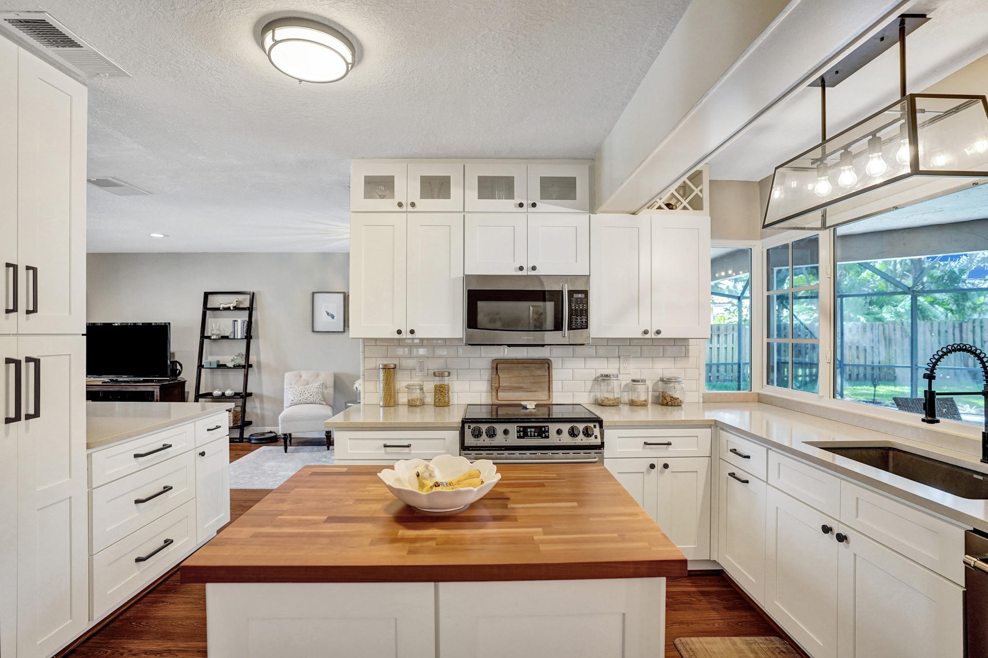 2390 Northwest 30th Road Boca Raton, FL 33431 - Photo 39 of 47 DSC09413