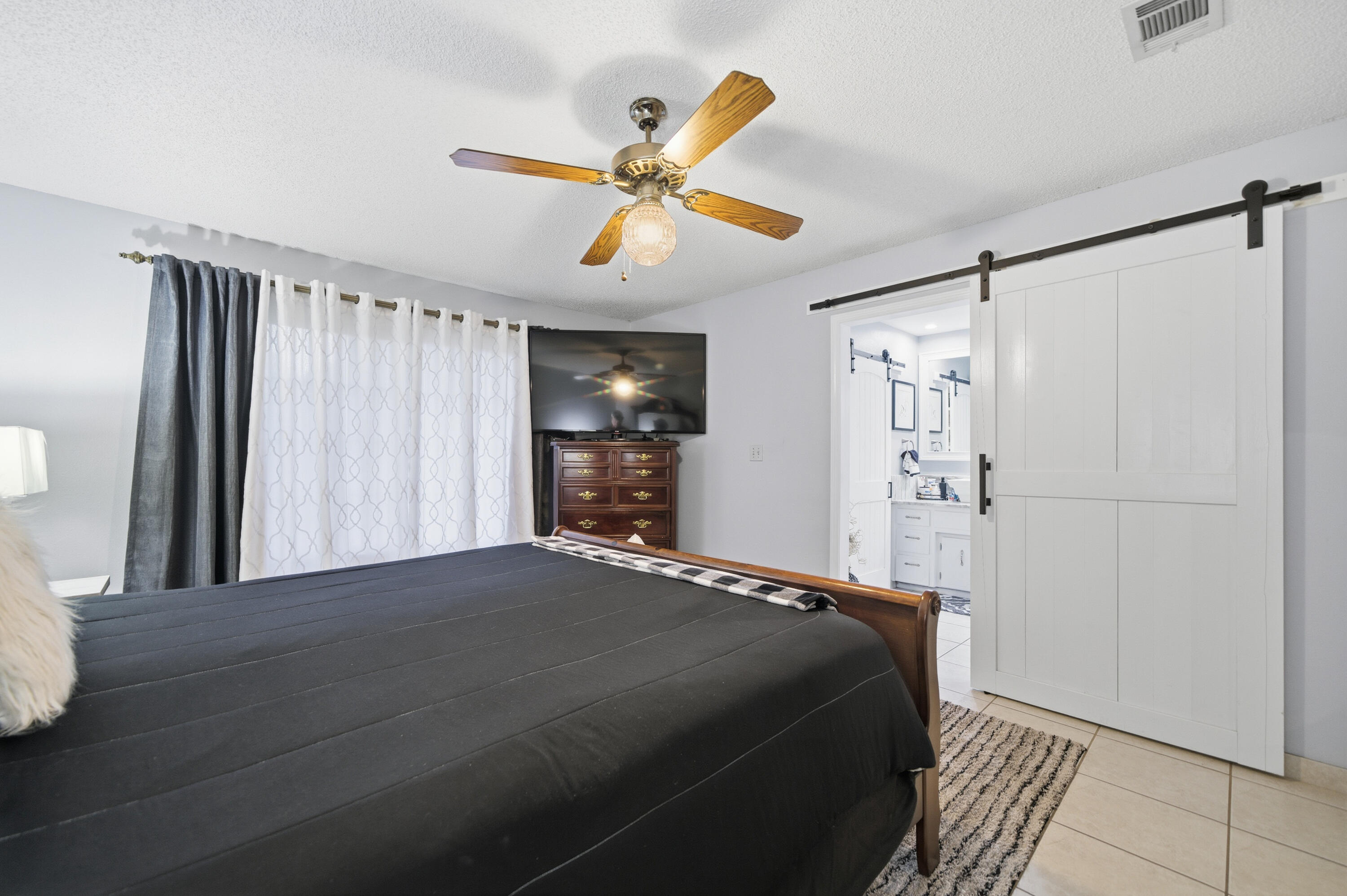 7201 Mier Henry Road Pensacola, FL 32506 - Photo 42 of 50 DSC09650