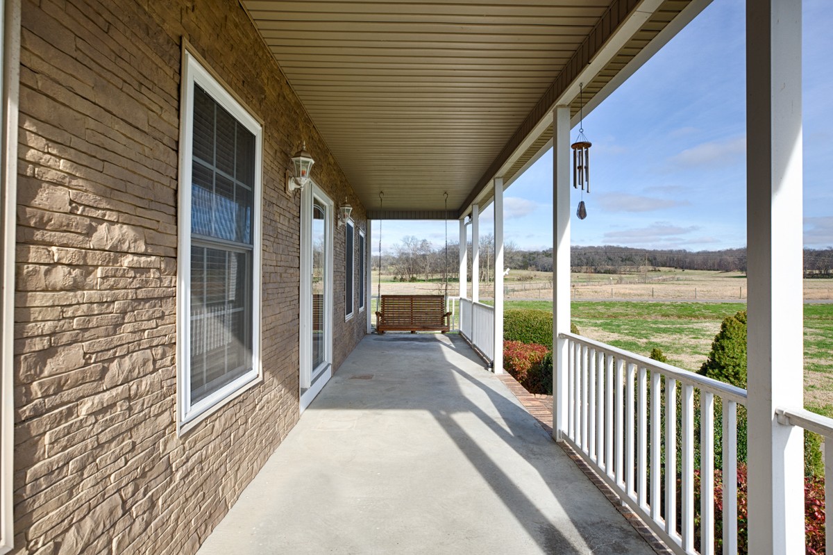 673 Molino Road Fayetteville, TN 37334 - Photo 31 of 31 a view of a balcony