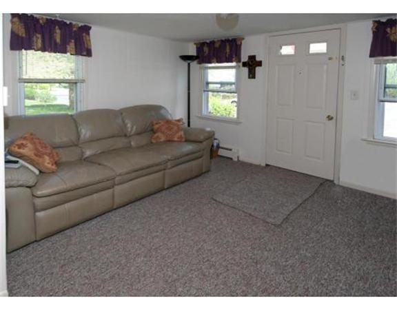 410 Nottingham Street Springfield, MA 01104 - Photo 7 of 10 Gallery Image 7