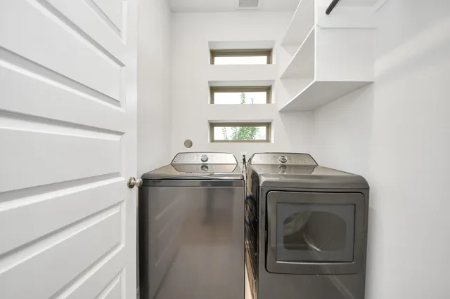 a view of a back yard from a backyard