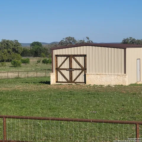 $685,000 | 545 Highgate Drive, Bandera, TX 78003