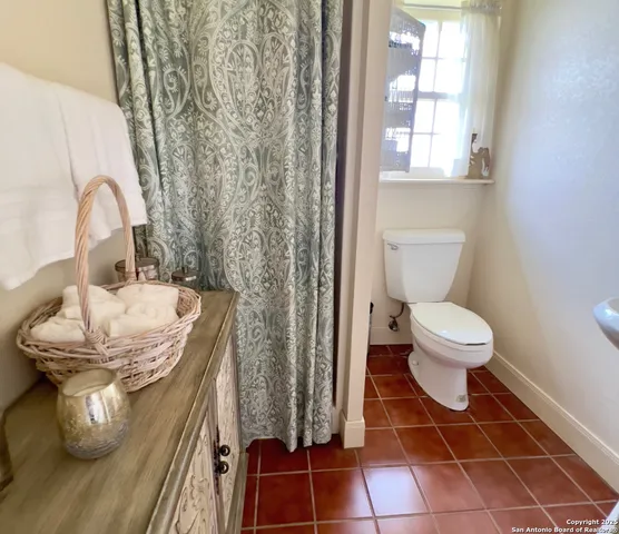 $685,000 | 545 Highgate Drive, Bandera, TX 78003