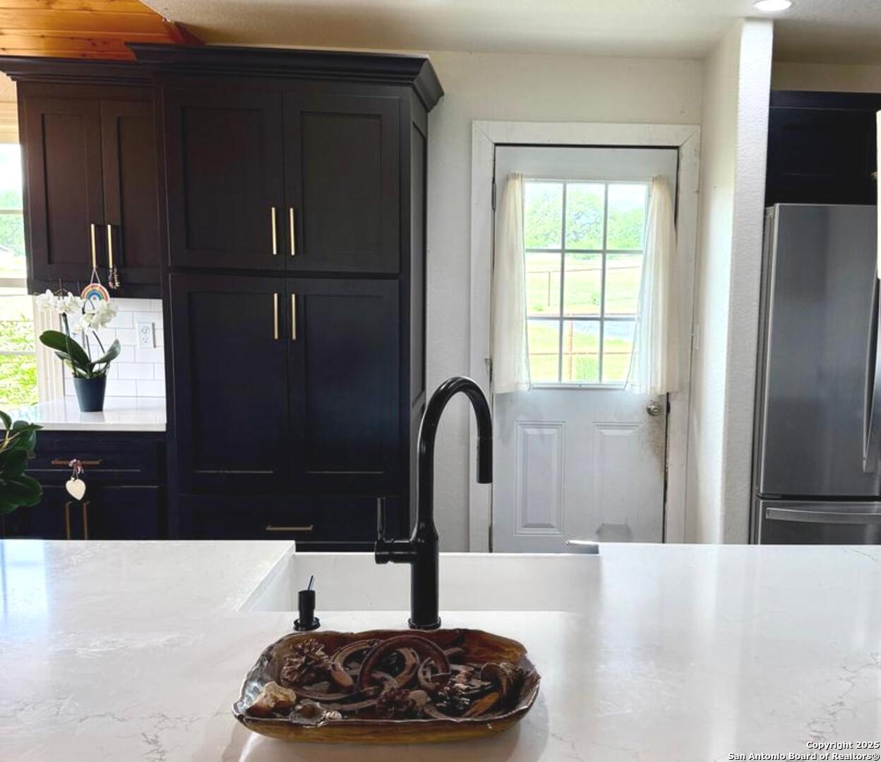 545 Highgate Drive Bandera, TX 78003 - Photo 5 of 49