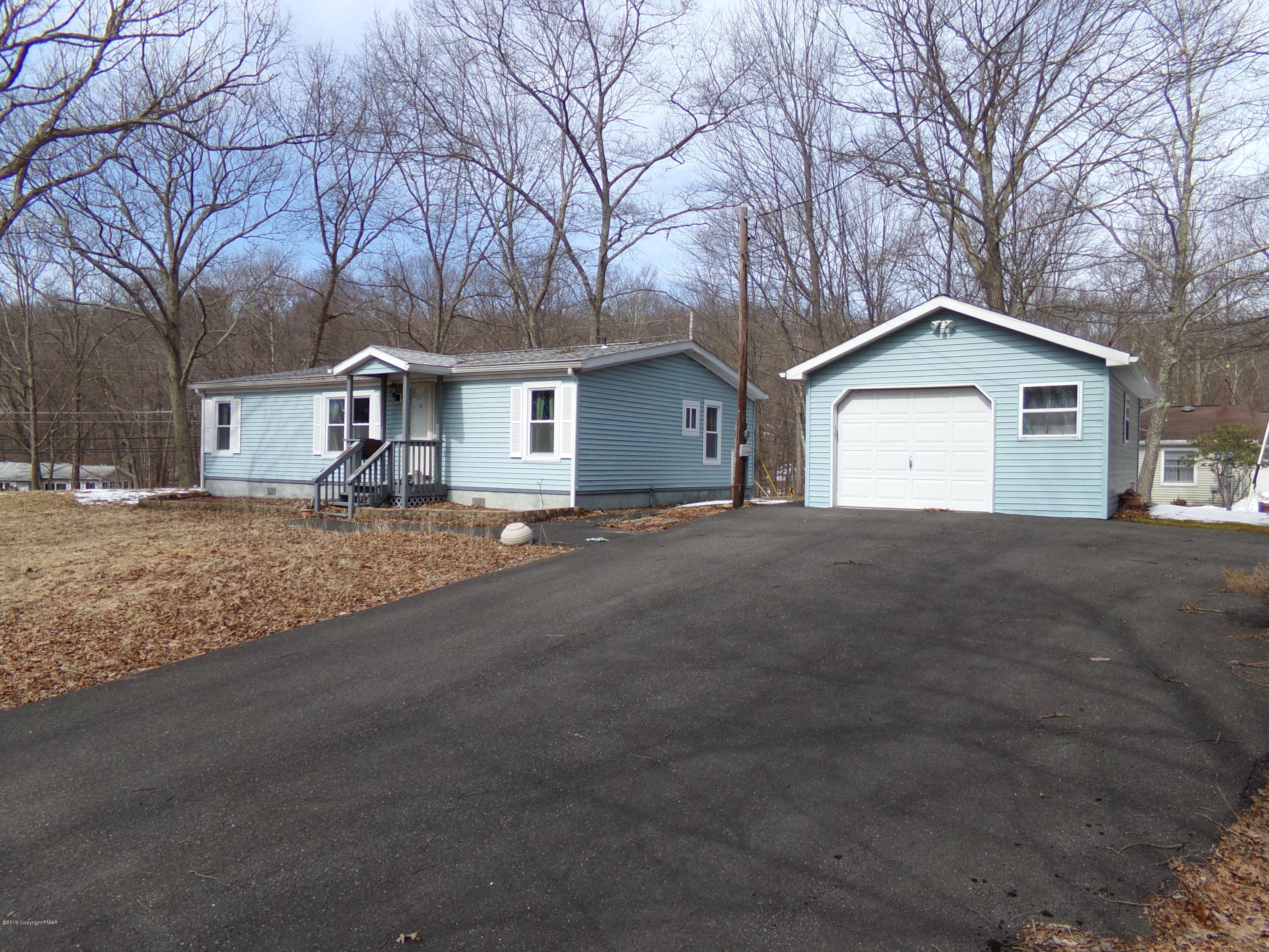 109 Chipmunk Road Bushkill, PA 18324 - Photo 1 of 30 1-Front