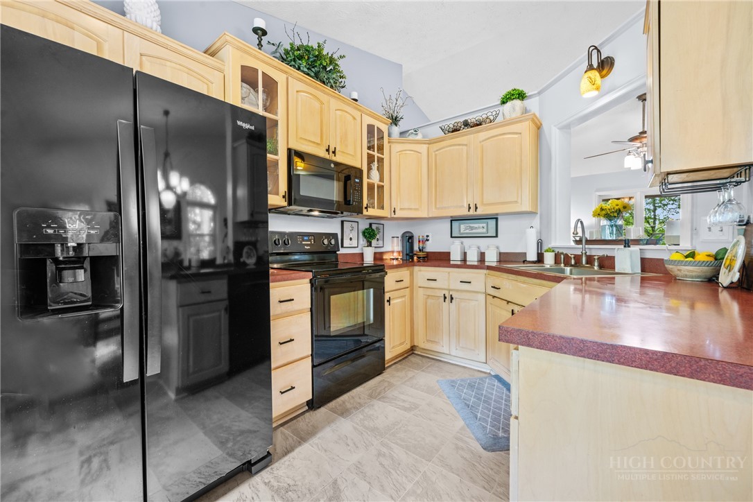 2587 Junaluska Road Boone, NC 28607 - Photo 11 of 42 Gallery Image 11
