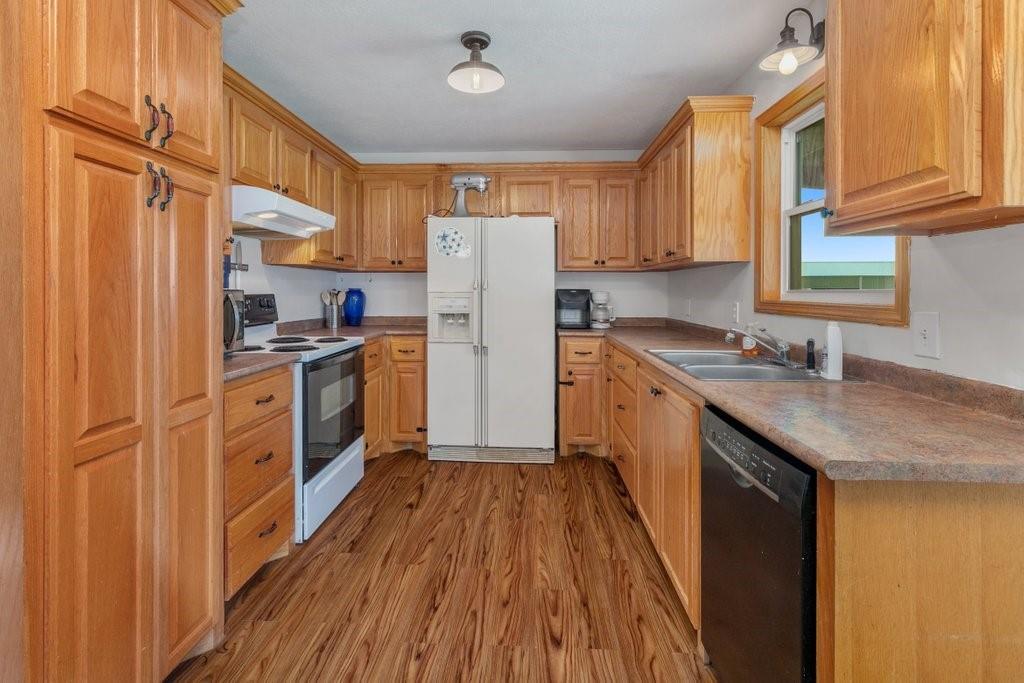 998 Lester Lyons Road Sulphur, LA 70665 - Photo 9 of 13