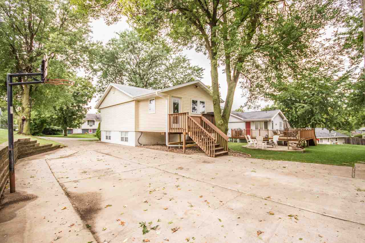 2310 Springreen Drive Dubuque, IA 52002 - Photo 22 of 25 Gallery Image 22