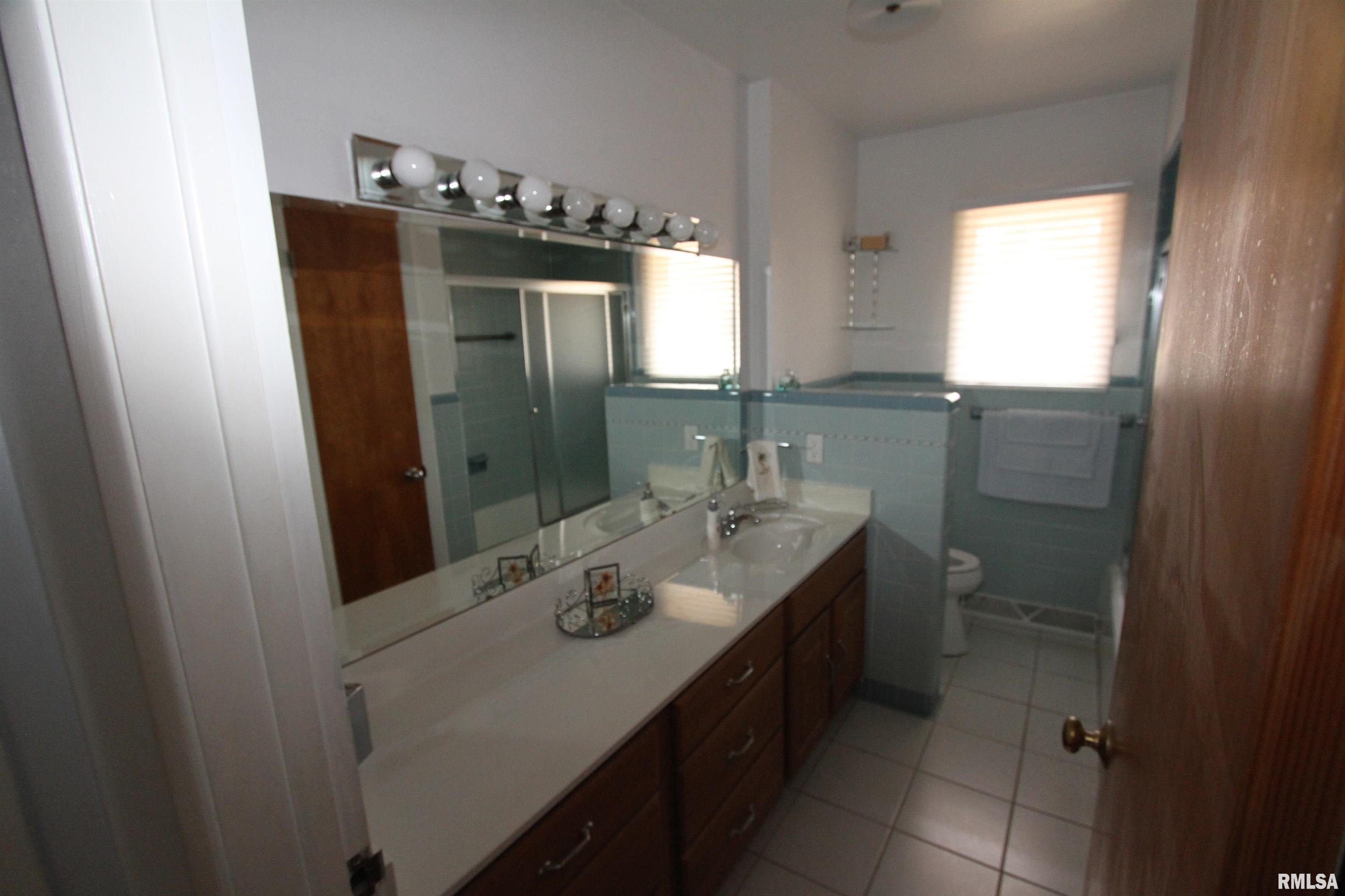 2121 South Lincoln Avenue Springfield, IL 62704 - Photo 12 of 29