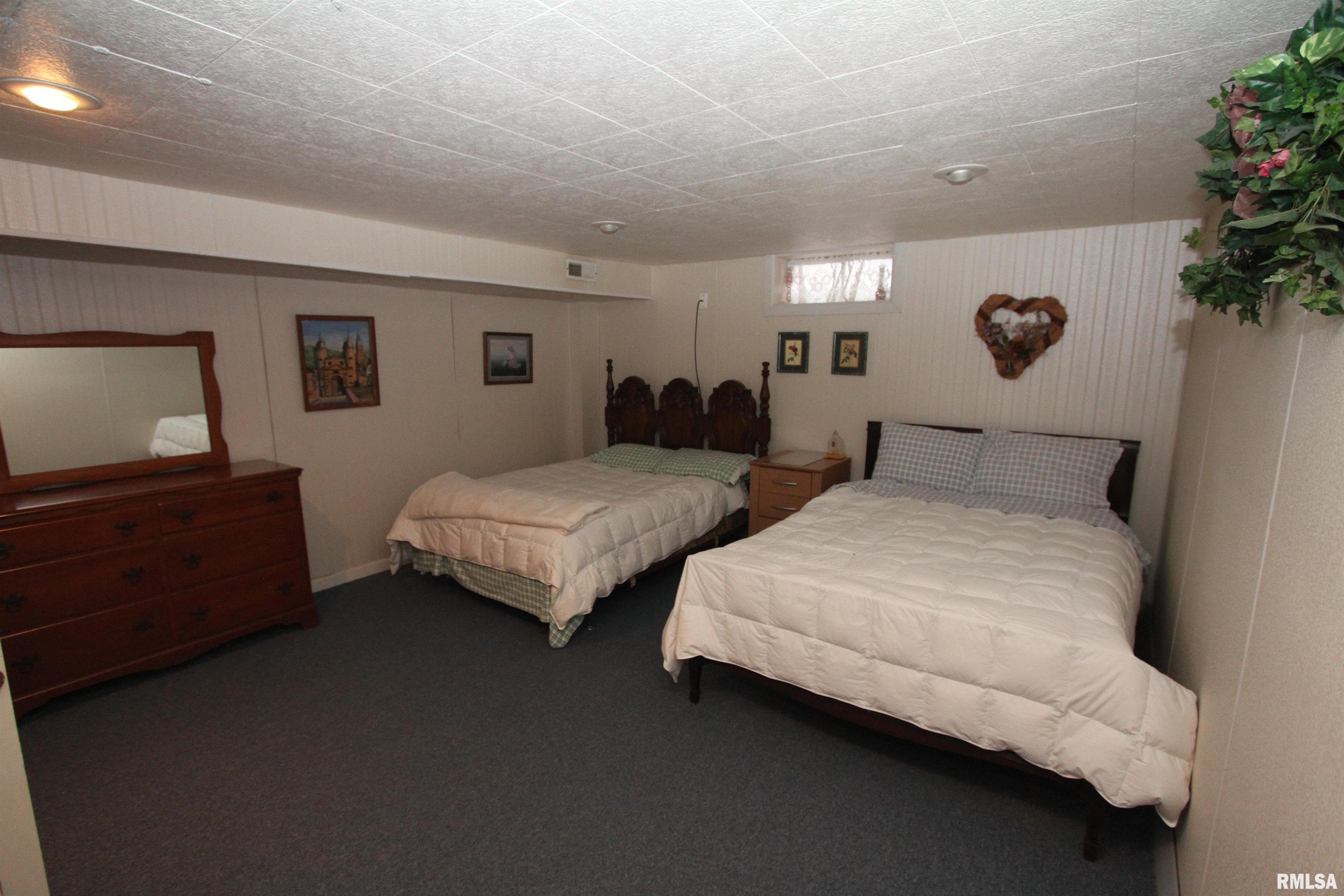 2121 South Lincoln Avenue Springfield, IL 62704 - Photo 23 of 29