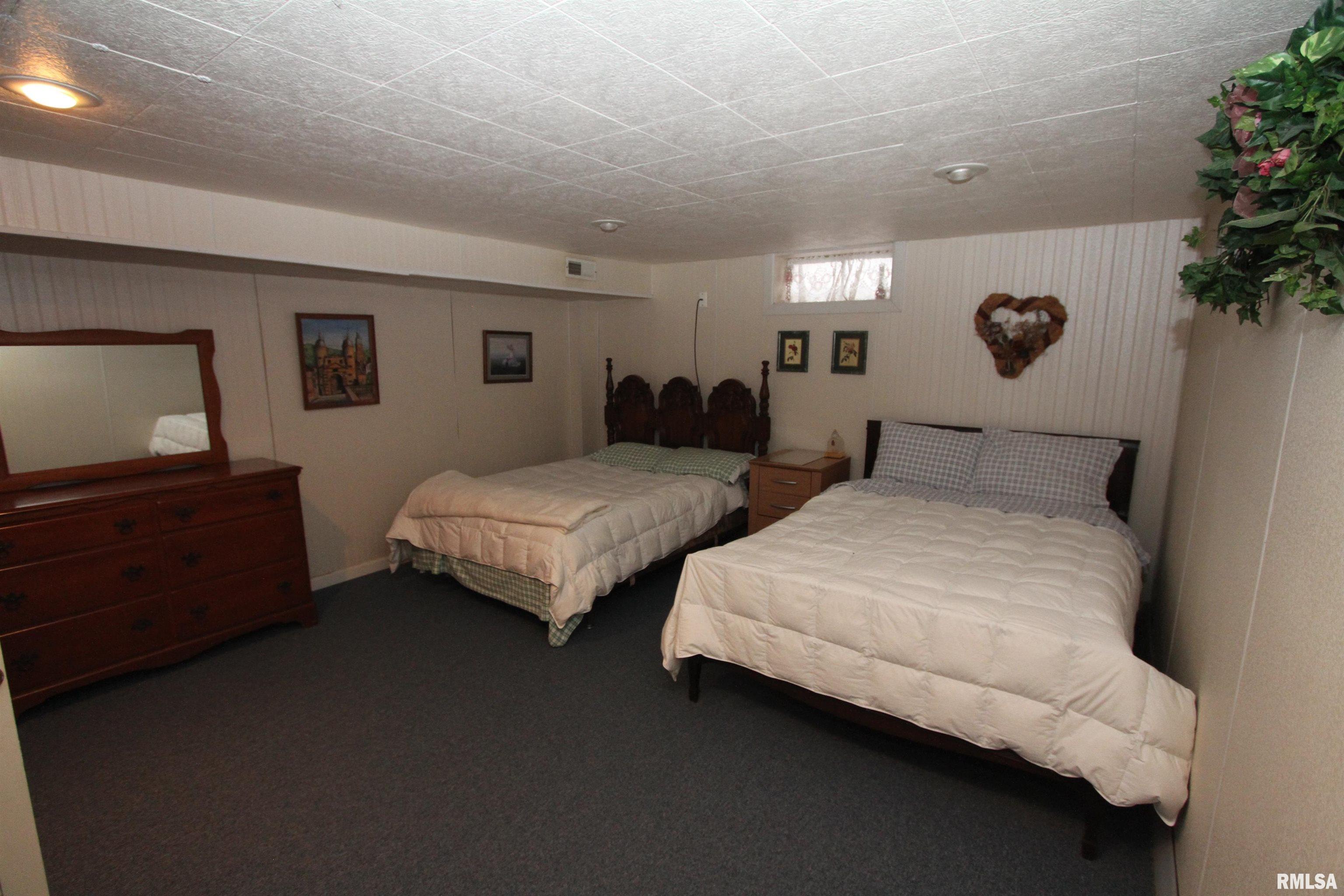 2121 South Lincoln Avenue Springfield, IL 62704 - Photo 24 of 29