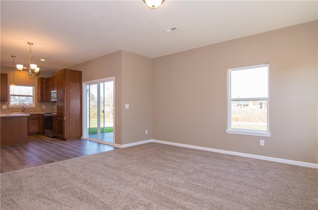 2294 Rocky Road Greenfield, IN 46140 - Photo 8 of 33 Gallery Image 8