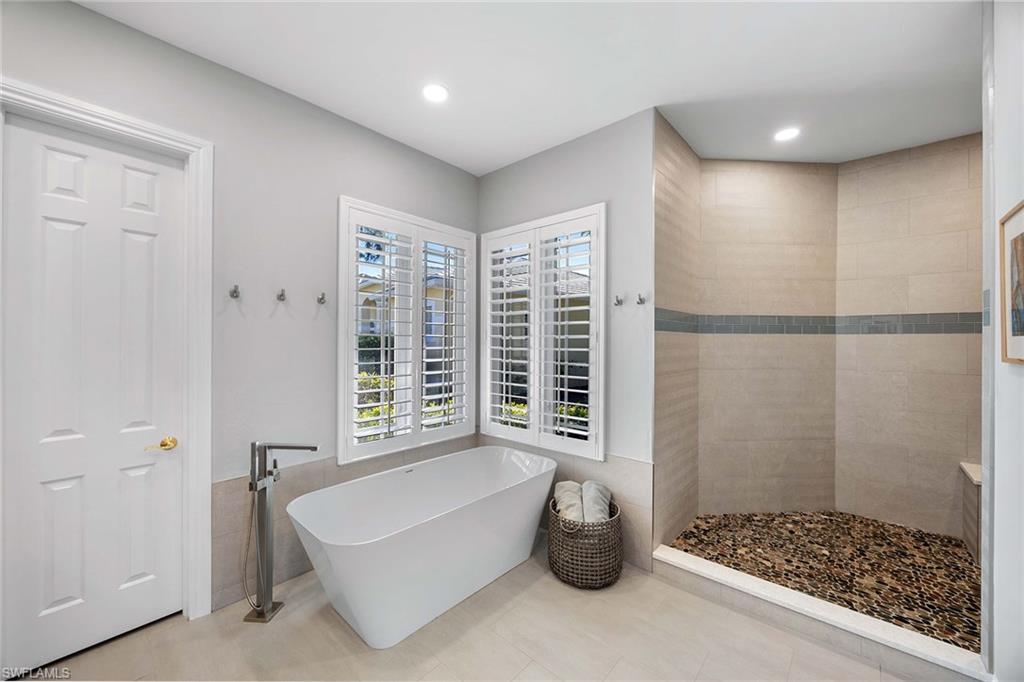 8985 Star Tulip Court Naples, FL 34113 - Photo 22 of 50