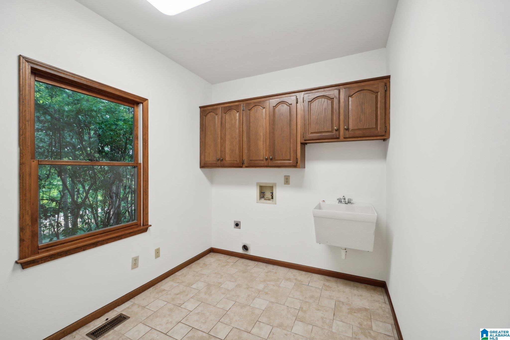 7055 Roper Road Trussville, AL 35173 - Photo 18 of 46