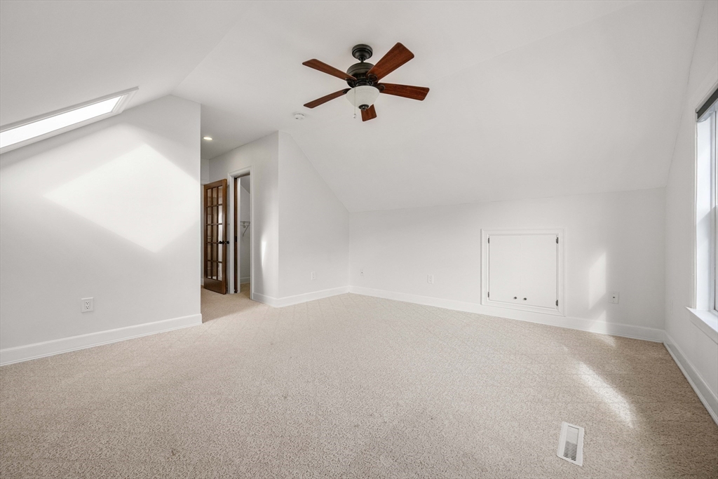 38 Rantoul Street, Unit 2 Beverly, MA 01915 - Photo 13 of 23 Gallery Image 13