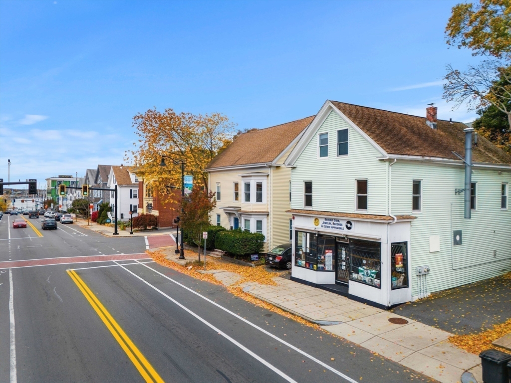 38 Rantoul Street, Unit 2 Beverly, MA 01915 - Photo 18 of 23 Gallery Image 18