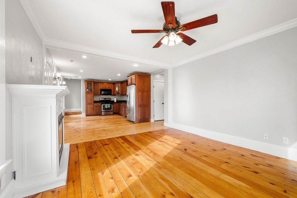 38 Rantoul Street, Unit 2 Beverly, MA 01915 - Photo 10 of 23 Gallery Image 10