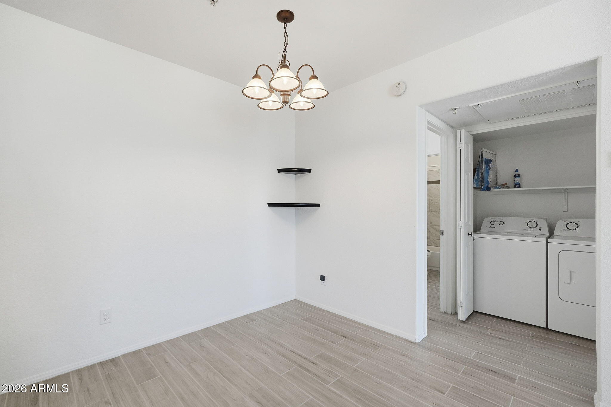 1825 West Ray Road, Unit 1083 Chandler, AZ 85224 - Photo 8 of 26 Dining