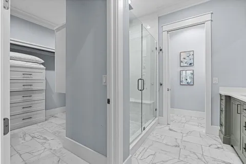 a view of walk in closet