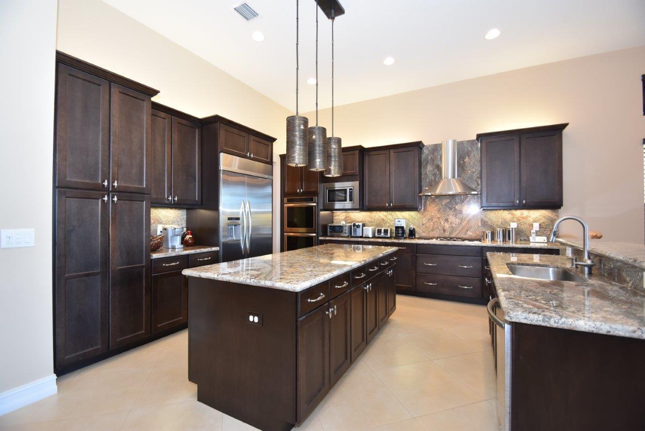 8616 Lewis River Road Delray Beach, FL 33446 - Photo 5 of 48 3