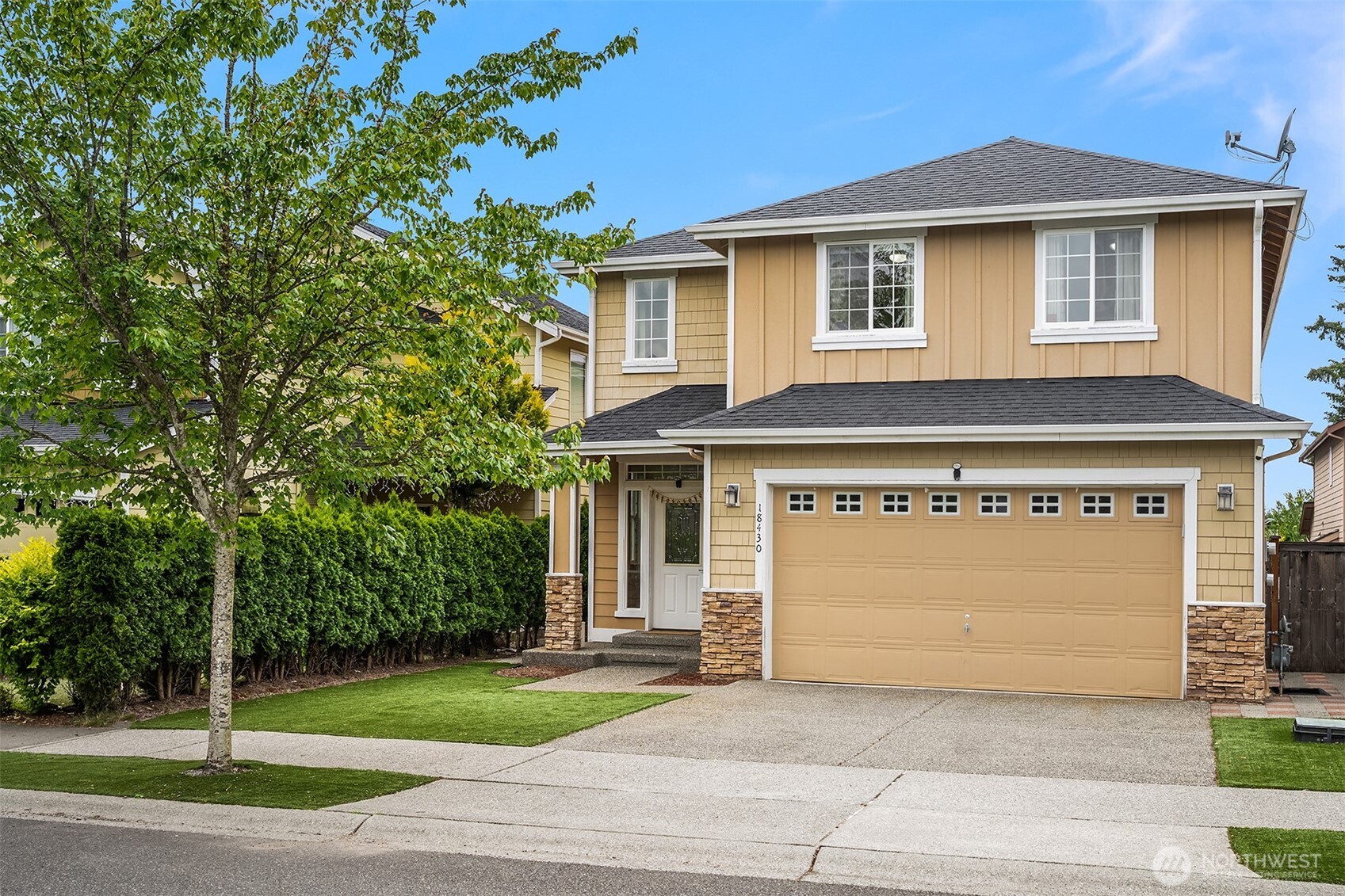 18430 42nd Avenue Southeast Bothell, WA 98012 - Photo 1 of 30