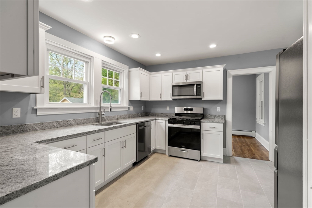 118 County Road Freetown, MA 02717 - Photo 13 of 34