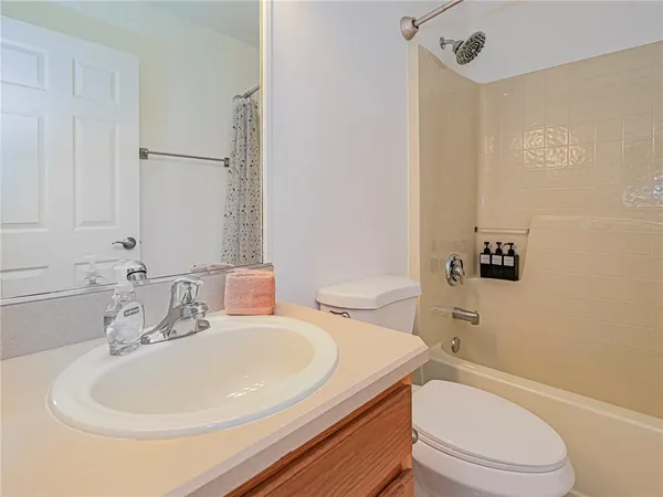 $375,000 | 882 Jamaica Avenue, Sebastian, FL 32958