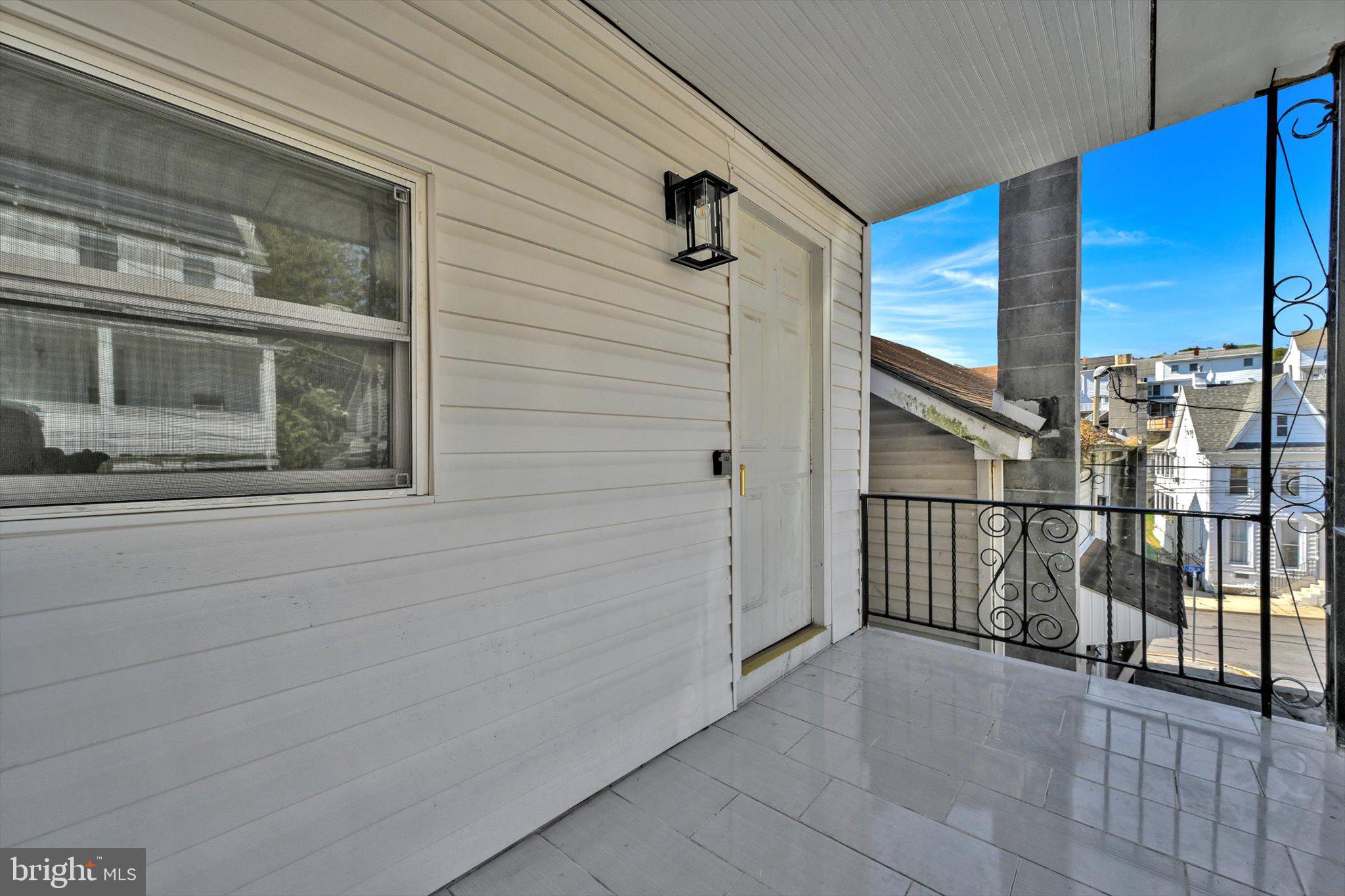 262 Brown Street Tamaqua, PA 18252 - Photo 4 of 21