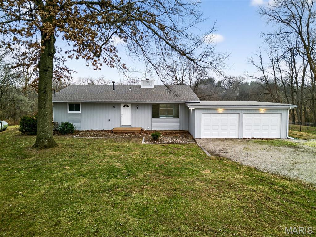 2903 Airport Road Godfrey, IL 62035 - Photo 5 of 70