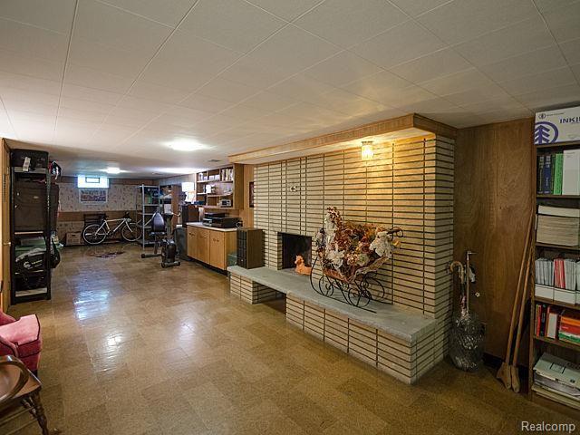 18115 Middlebelt Road Livonia, MI 48152 - Photo 19 of 38 29_33.jpg