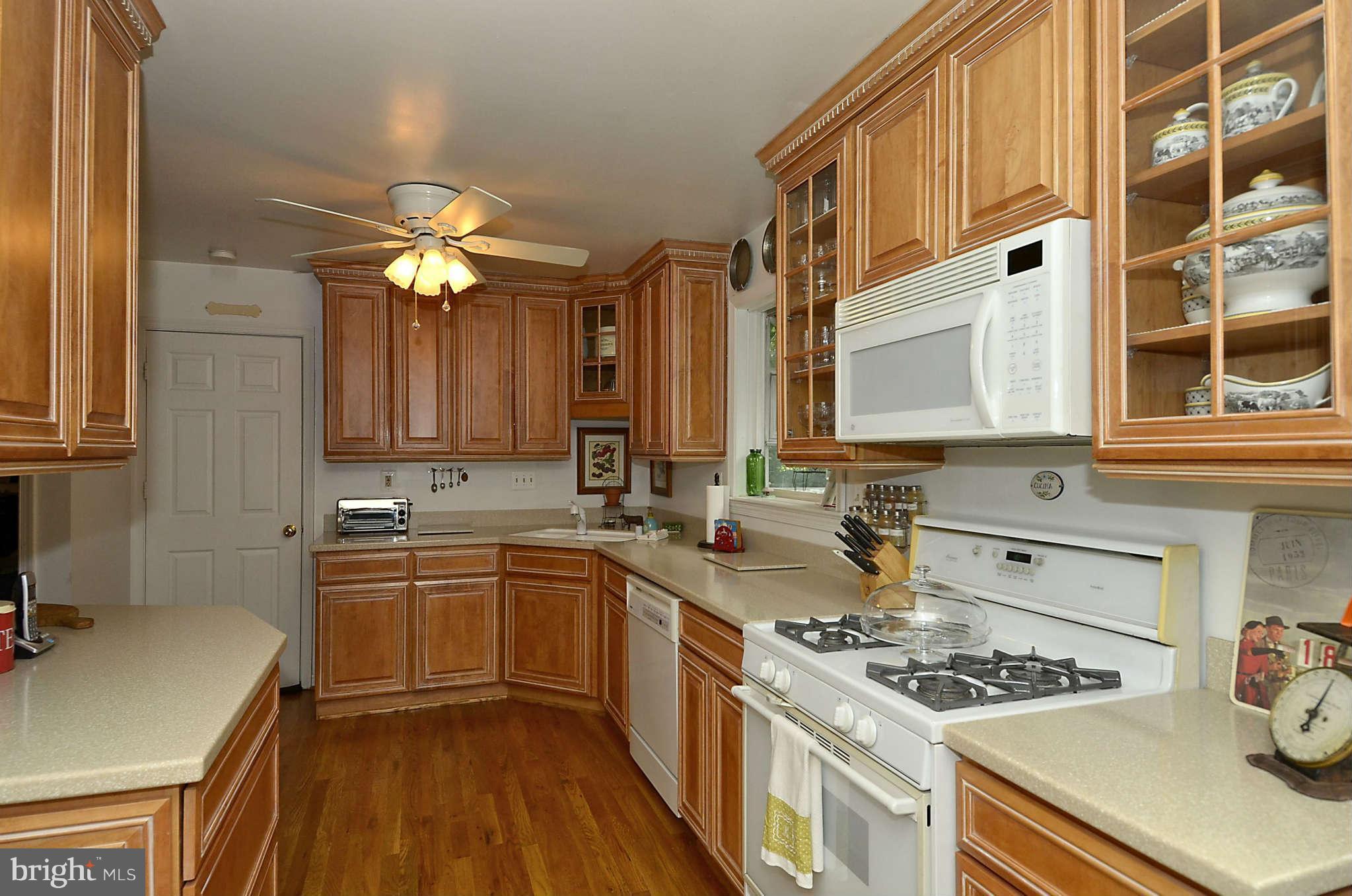 1320 Winding Waye Lane Silver Spring, MD 20902 - Photo 7 of 30 Kitchen