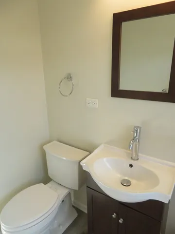 $1,475 | 118 North 12th Avenue, Unit 2, Melrose Park, IL 60160