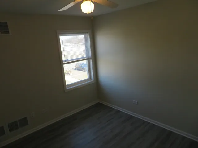 $1,475 | 118 North 12th Avenue, Unit 2, Melrose Park, IL 60160