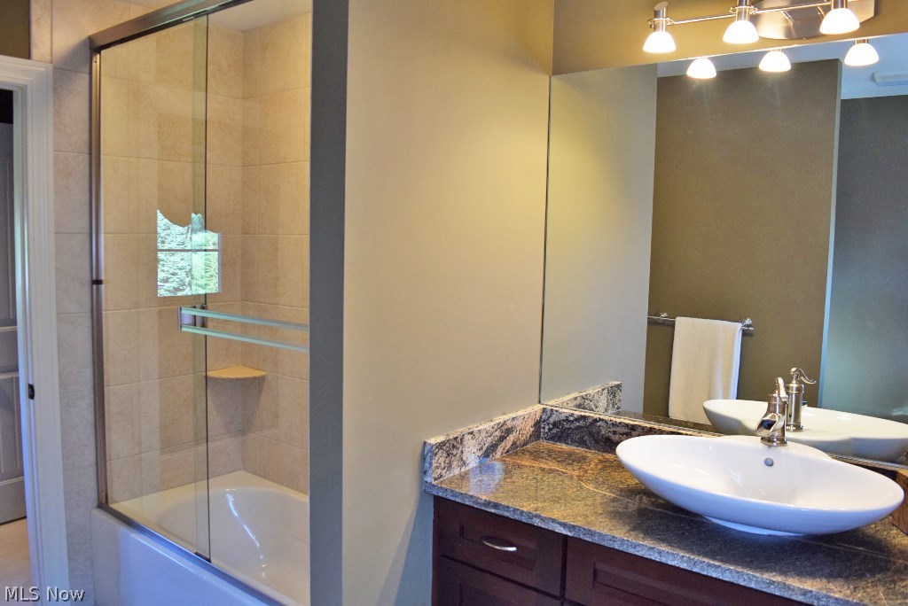 29909 Bolingbrook Road Pepper Pike, OH 44124 - Photo 20 of 35