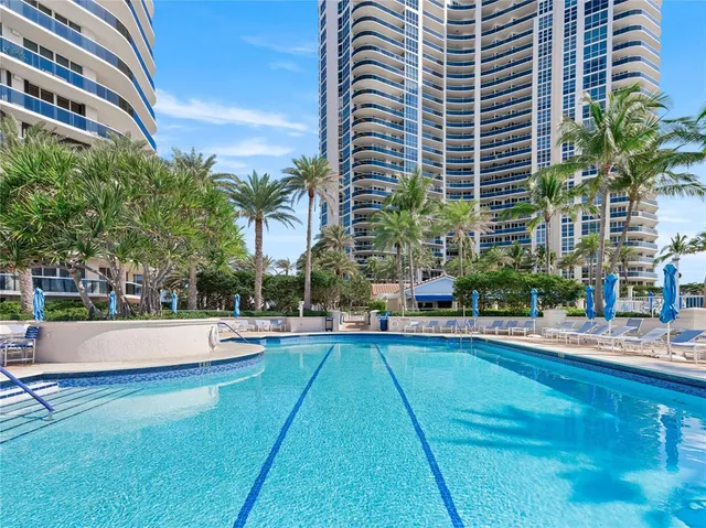 a house view with a outdoor space
