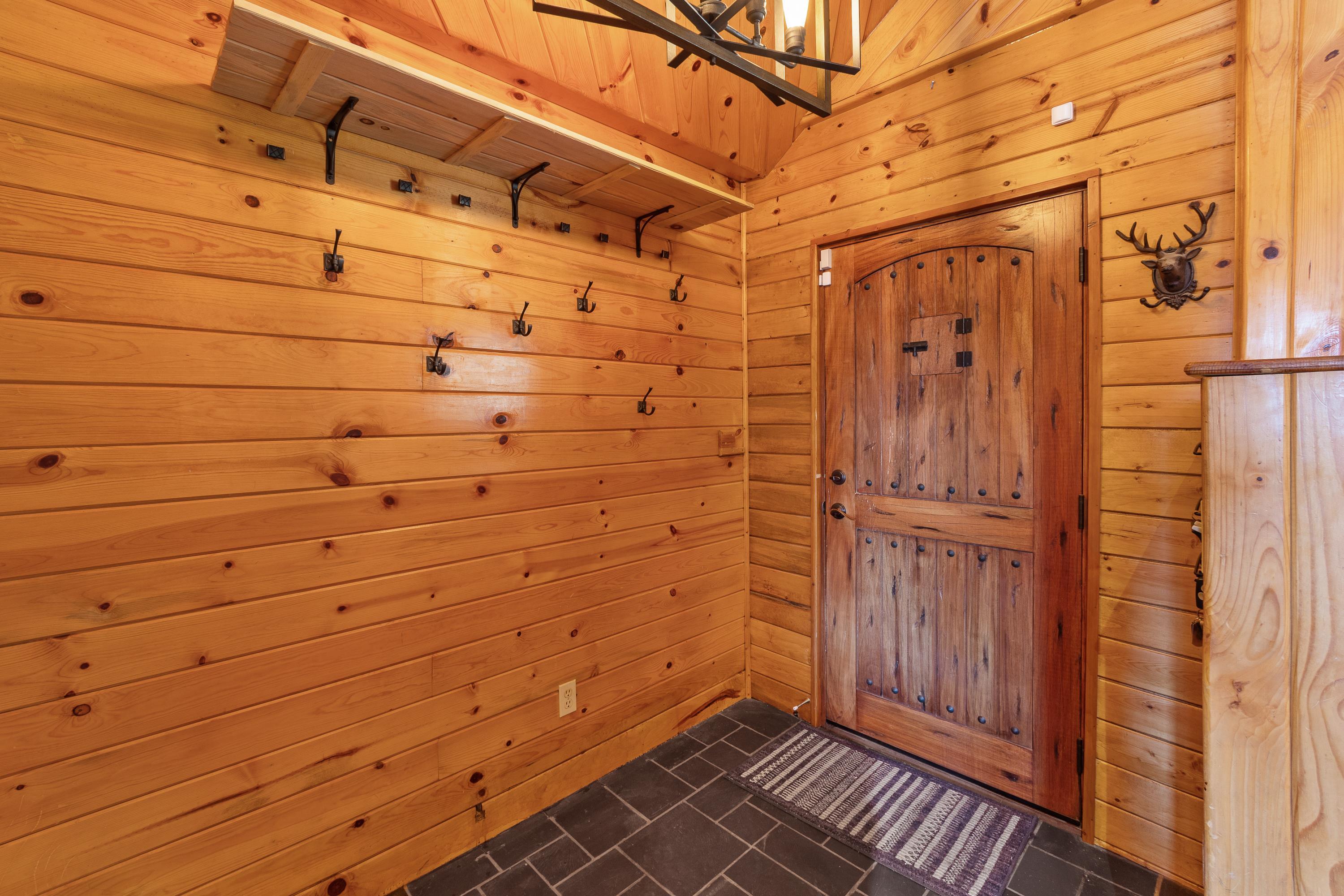 15615 South Salnave Road Cheney, WA 99004 - Photo 5 of 44