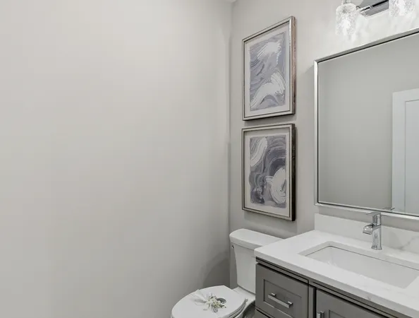 $699,900 | 40 Elise Avenue, Unit 20, Londonderry, NH 03053