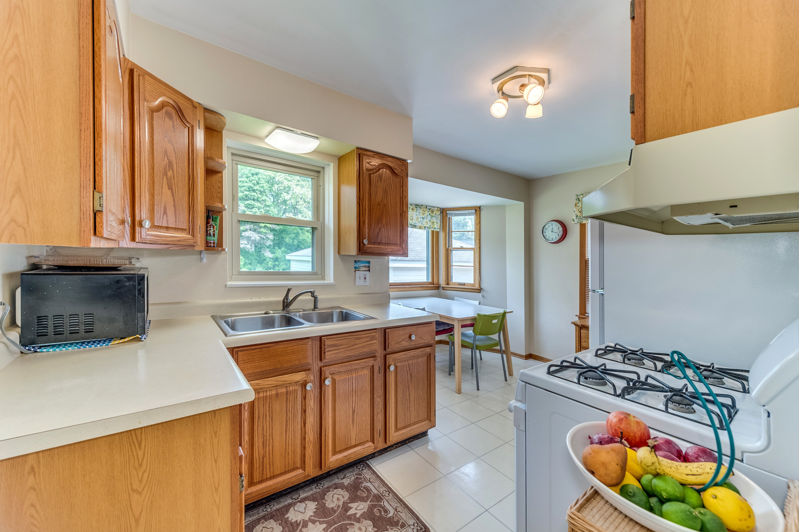 1030 Riedy Road Lisle, IL 60532 - Photo 7 of 20