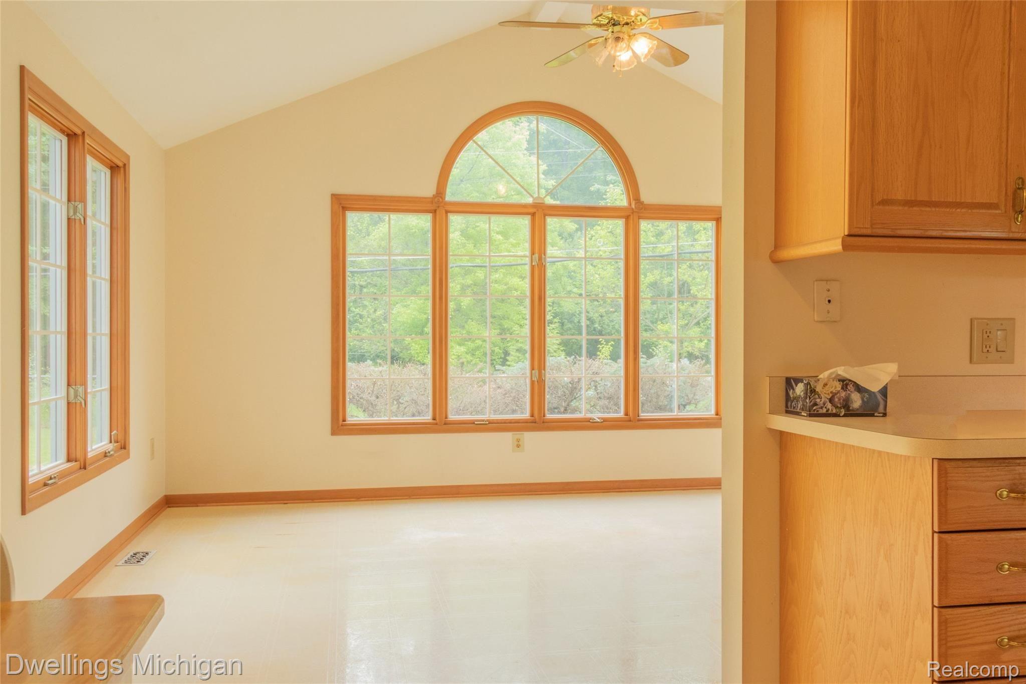 12581 Maxwell Road Carleton, MI 48117 - Photo 4 of 28 Maxwell(1of28).jpg