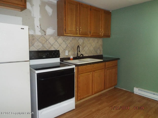 601 Mountain Road Albrightsville, PA 18210 - Photo 3 of 9 DSCF2681