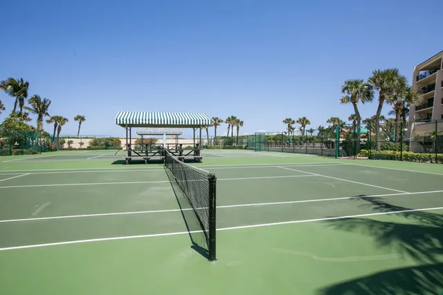 $585,000 | 3939 Ocean Drive, Unit 408, Vero Beach, FL 32963