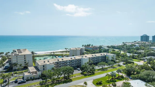 $585,000 | 3939 Ocean Drive, Unit 408, Vero Beach, FL 32963