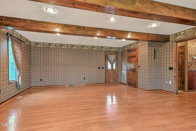 $680,000 | 5639 Mountain Road, Cedar Bluff, VA 24609