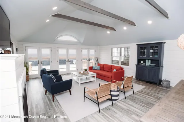 $6,000 | 117 Boardwalk, Point Pleasant Beach, NJ 08742