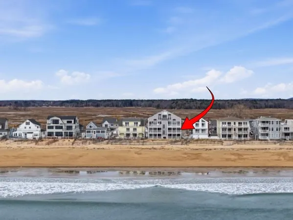 $700,000 | 178 North End Boulevard, Unit F, Salisbury, MA 01952