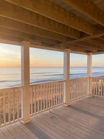 $700,000 | 178 North End Boulevard, Unit F, Salisbury, MA 01952