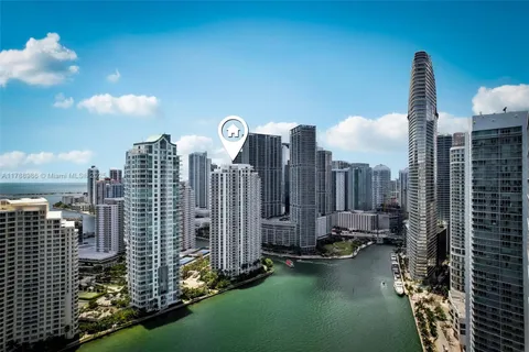 $1,215,000 | 901 Brickell Key Boulevard, Unit 1009, Miami, FL 33131