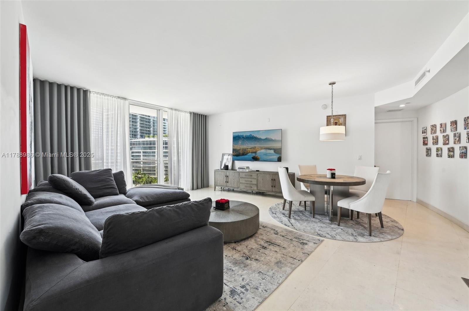 901 Brickell Key Boulevard, Unit 1009 Miami, FL 33131 - Photo 4 of 28