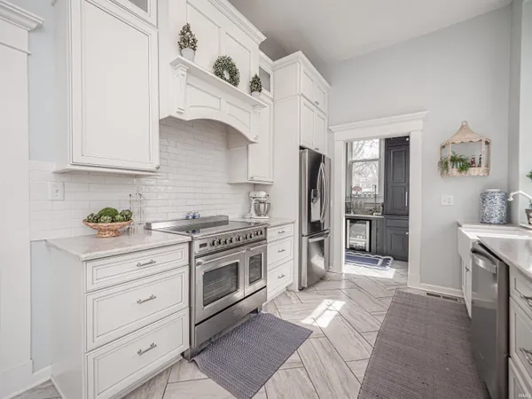 $499,000 | 1403 Southeast 2nd Street, Evansville, IN 47713