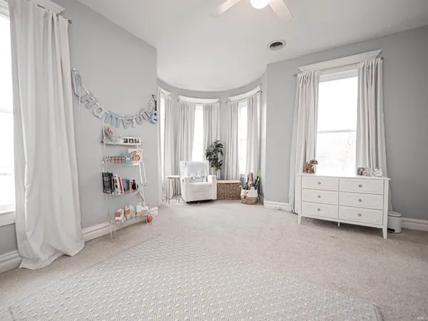 $525,000 | 1403 Southeast 2nd Street, Evansville, IN 47713